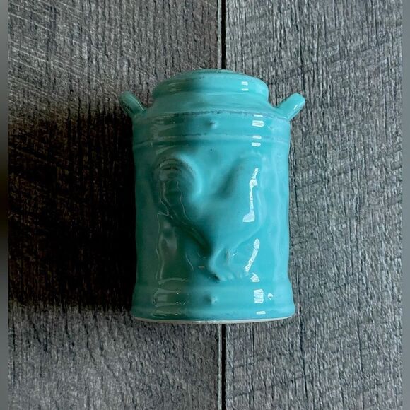 Teal, Porcelain “Rooster”, Salt & Pepper Shakers with Rubber Stoppers. - Picture 5 of 9